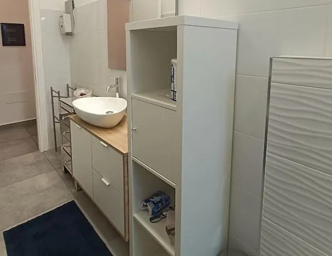 Savona Discrit Cozy Lägenhet Milano